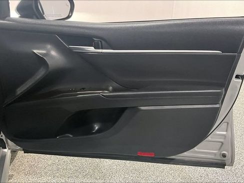 Used 2021 Toyota Camry SE AWD/4WD image 33