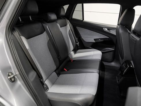 Used 2023 Volkswagen ID.4 Pro image 37