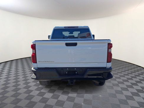 Used 2025 Chevrolet Silverado 2500 Custom w/ Custom Value Package image 12