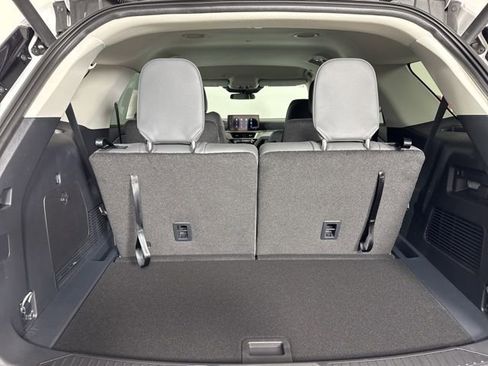 New 2026 Ford Explorer Active w/ Active Comfort Package image 27