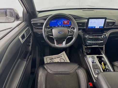 Certified 2023 Ford Explorer ST w/ ST High-Performance Pack image 3