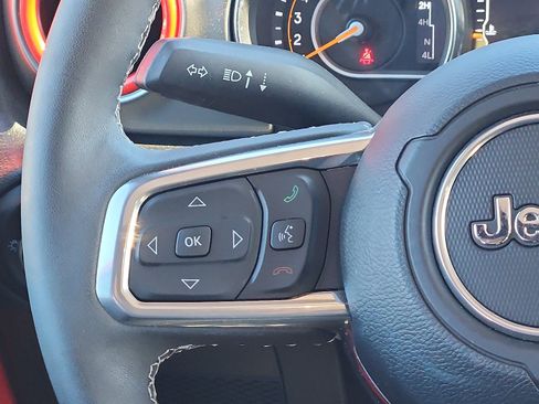 Used 2023 Jeep Wrangler Unlimited Sahara w/ Dual Top Group image 15