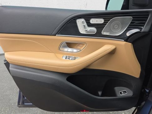 Used 2024 Mercedes-Benz GLE 350 4MATIC w/ AMG Line Exterior image 25