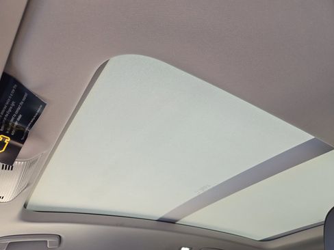 New 2026 Volkswagen Tiguan SE image 20