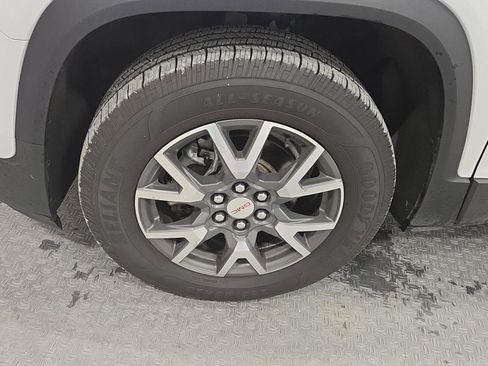 Used 2021 GMC Acadia SLE w/ Driver Convenience Package image 30