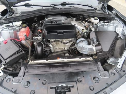 Used 2023 Chevrolet Camaro LT RWD image 11