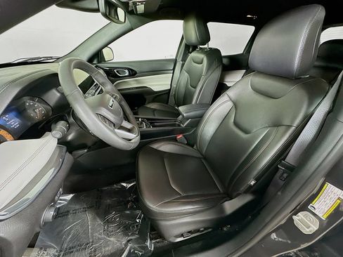 Certified 2024 Jeep Compass Limited AWD/4WD image 31