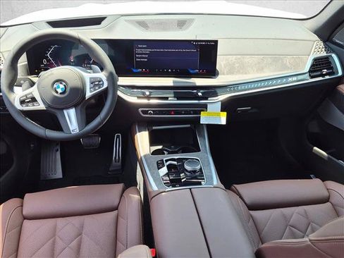 Used 2026 BMW X5 sDrive40i w/ M Sport Package RWD image 14