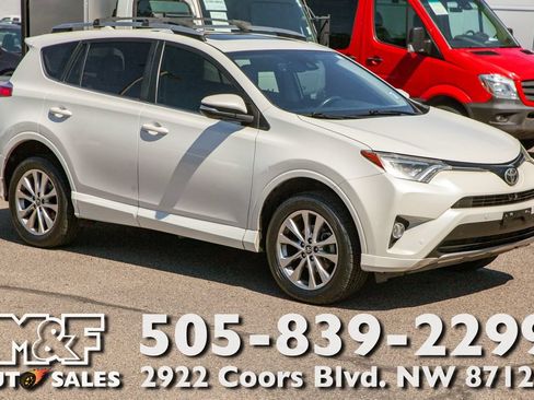 Used 2018 Toyota RAV4 Platinum AWD/4WD image 1