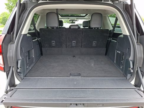 Certified 2025 Ford Expedition Max Platinum AWD/4WD image 33