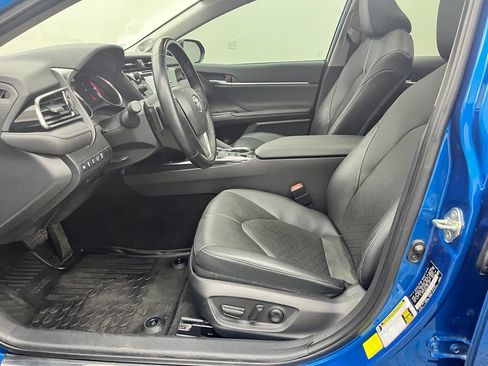 Used 2020 Toyota Camry XSE w/ Driver Assist Package FWD image 18