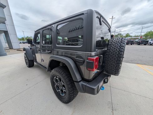 Used 2022 Jeep Wrangler Unlimited Rubicon 4xe w/ Cold Weather Group image 6