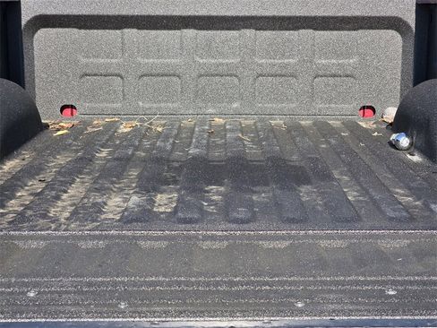 Used 2022 RAM 1500 Classic SLT image 22