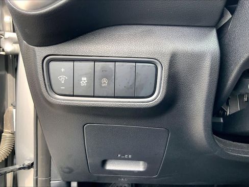 Used 2023 Kia Soul LX w/ Option Group 015 FWD image 33