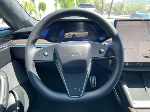 Used 2024 Tesla Model S AWD/4WD image 27