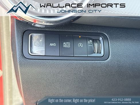 Used 2025 Chevrolet Equinox LT w/ Safety and Technology Package AWD/4WD image 30