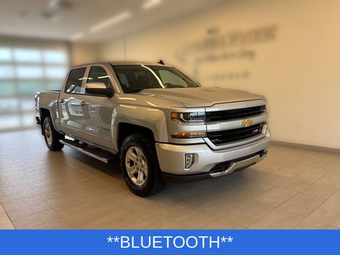Used 2018 Chevrolet Silverado 1500 LT w/ All Star Edition AWD/4WD image 4