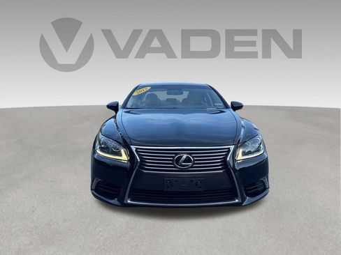 Used 2015 Lexus LS 460 AWD w/ Comfort Package image 2