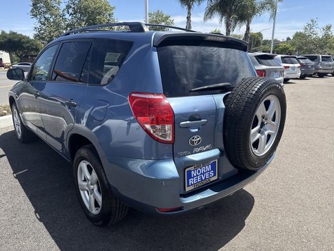 Used 2008 Toyota RAV4 2WD V6 image 3