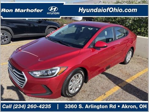 Used 2017 Hyundai Elantra SE image 1