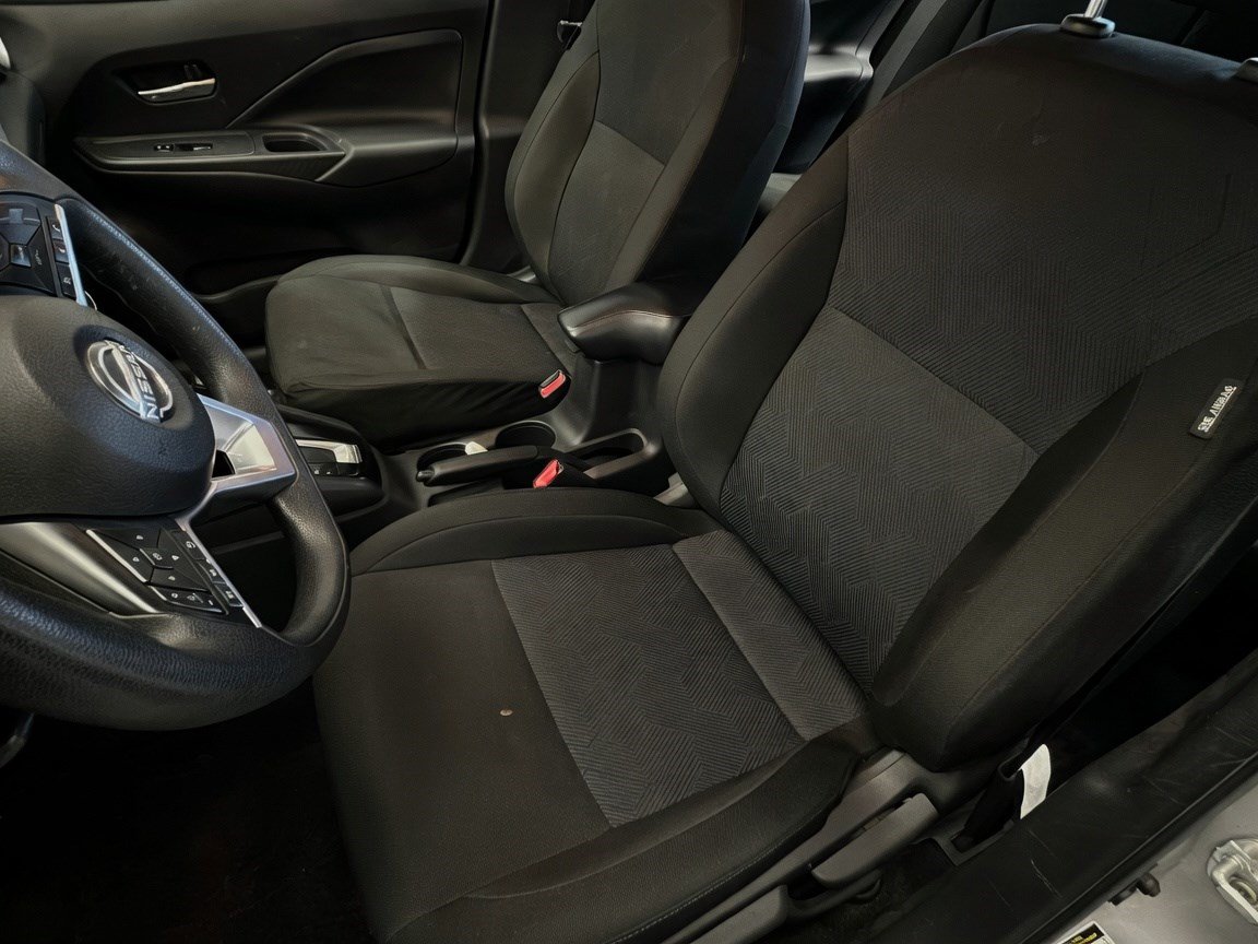 Used 2025 Nissan Versa SV FWD image 11