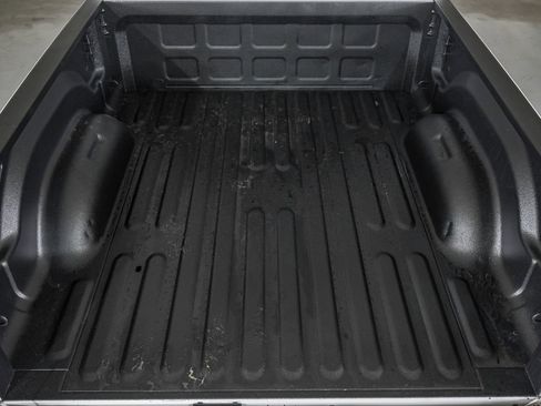 Used 2022 RAM 2500 Tradesman w/ Chrome Appearance Group image 50