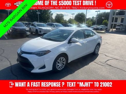 Used 2019 Toyota Corolla LE FWD image 1