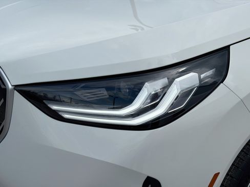 New 2026 BMW X3 xDrive30i w/ Convenience Package AWD/4WD image 9