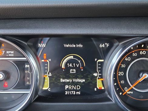 Used 2021 Jeep Wrangler Unlimited Sahara image 35