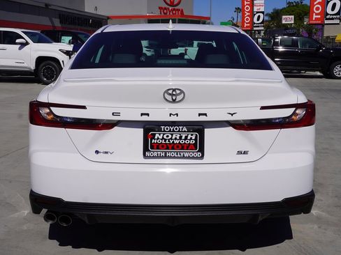 Certified 2025 Toyota Camry SE image 6