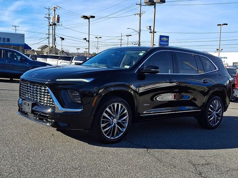Certified 2025 Buick Enclave Avenir w/ Super Cruise Package image 3