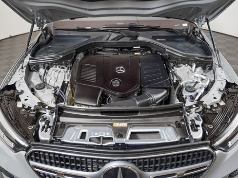 Certified 2026 Mercedes-Benz GLC 300 image 4