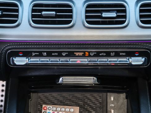 Used 2025 Mercedes-Benz GLE 53 AMG 4MATIC Coupe image 18