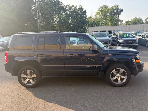 Used 2017 Jeep Patriot High Altitude AWD/4WD image 4