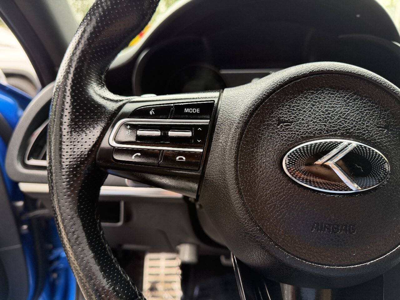 Used 2018 Kia Stinger GT1 RWD image 12