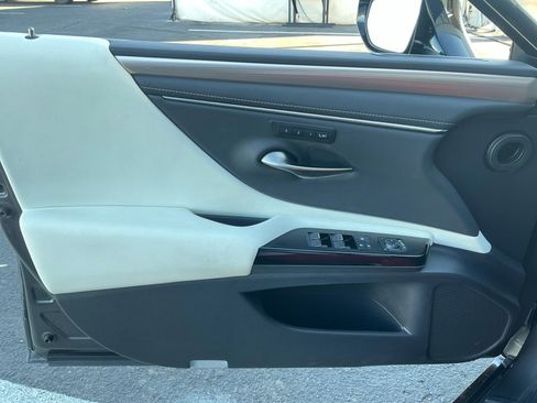 Used 2023 Lexus ES 350 F Sport image 13