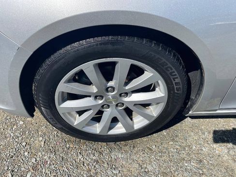 Used 2015 Chevrolet Malibu LT FWD image 28