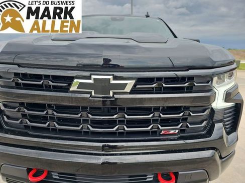 Used 2024 Chevrolet Silverado 1500 LT Trail Boss w/ Convenience Package II AWD/4WD image 31