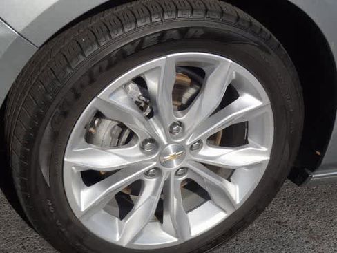 Used 2024 Chevrolet Malibu LT image 27