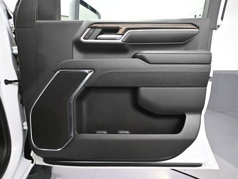 Used 2024 GMC Sierra 3500 SLE w/ SLE Convenience Package image 46