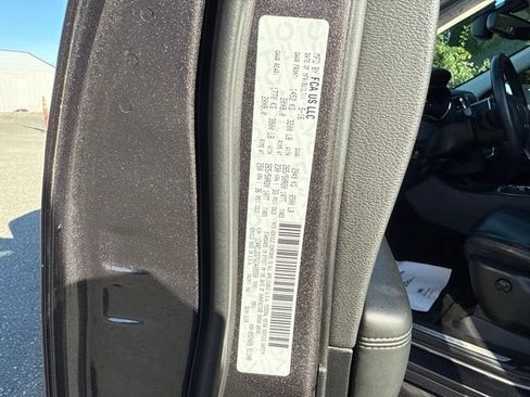 Used 2016 Dodge Durango Limited w/ Nav & Power Liftgate Group AWD/4WD image 24
