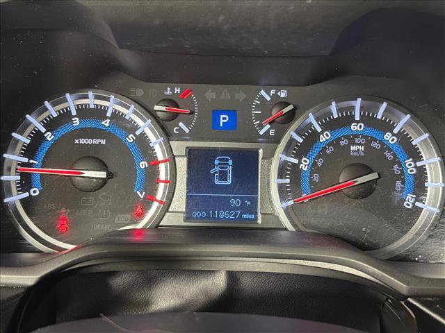 Used 2018 Toyota 4Runner SR5 AWD/4WD image 26
