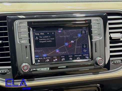 Used 2019 Volkswagen Beetle 2.0T image 16