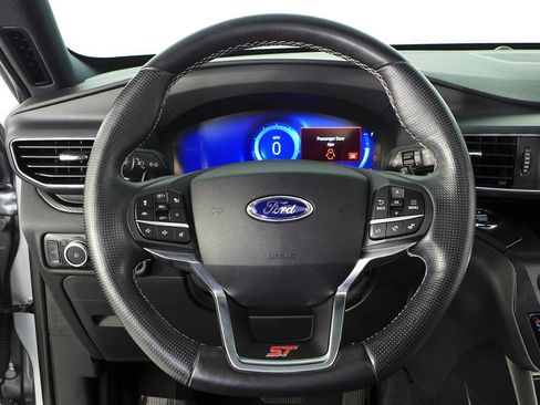 Used 2020 Ford Explorer ST w/ Premium Technology Package image 27