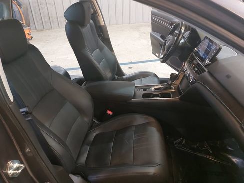Used 2021 Honda Accord EX-L image 10