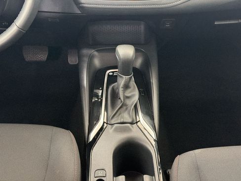 Used 2025 Toyota Corolla SE FWD image 17