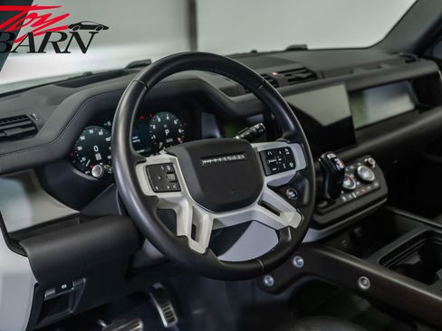 Used 2024 Land Rover Defender 110 SE image 26