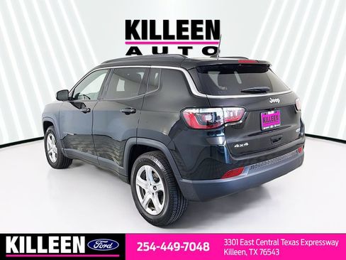 Used 2024 Jeep Compass Latitude AWD/4WD image 7