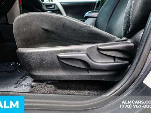 Used 2017 Toyota RAV4 LE w/ Carpet Mat Package AWD/4WD image 24
