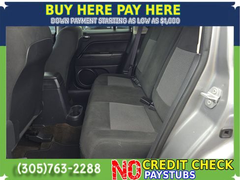 Used 2016 Jeep Patriot Latitude FWD image 9